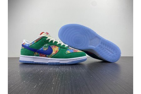 Nike Dunk Low Foam Finger