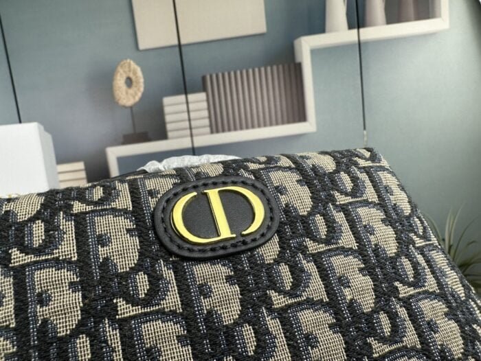 Dior Montaigne navy blue Chain bag 6606 size: 21*12.5*8cm