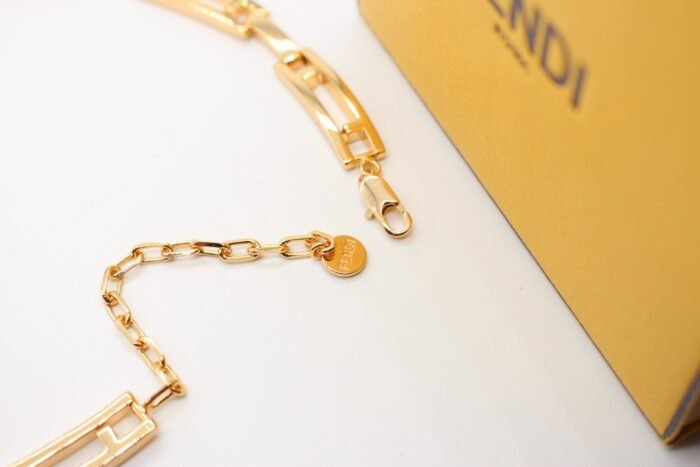 Fendi new arrival necklace