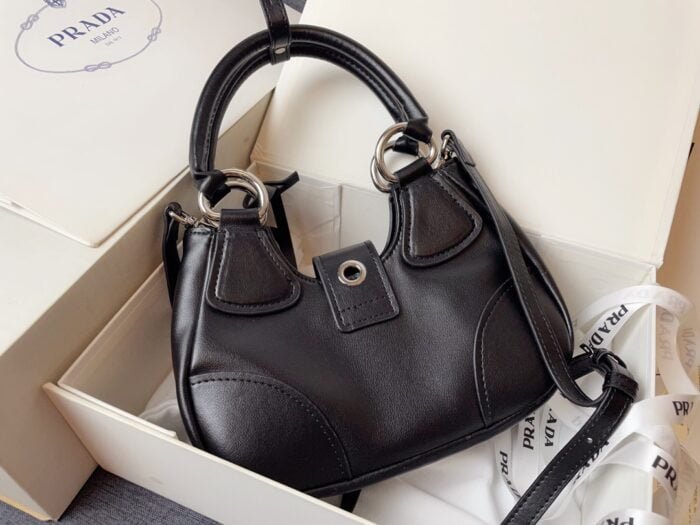 Prada leather Underarm bag black 1BA381 size: 22.5cm