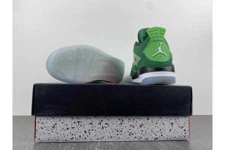 Air Jordan 4 PE