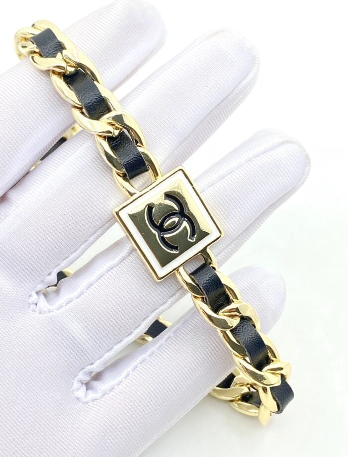 Chanel leather necklace