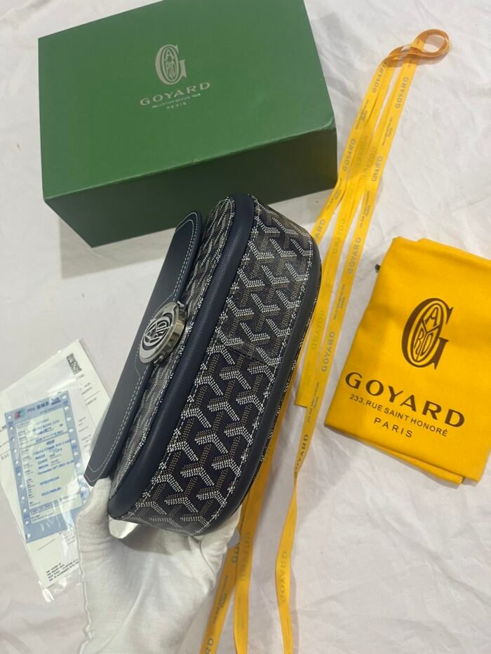 Goyard Goyardine Shell bag navy blue Size: 26*18*8cm
