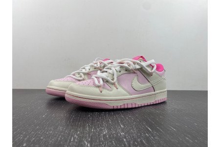 Nike Dunk Low Strawberry