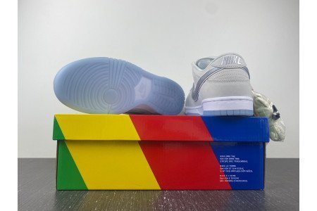 Nike SB Dunk Low White Lobster