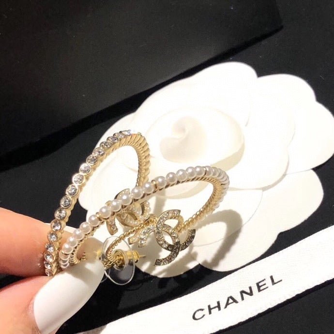 Chanel Pearl stud earrings