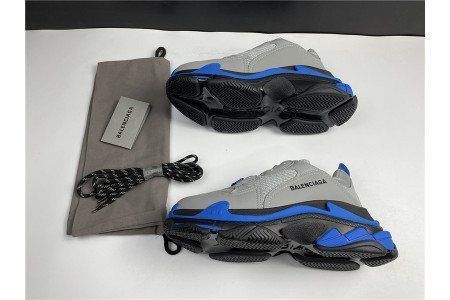 Balenciaga Triple S SNEAKER