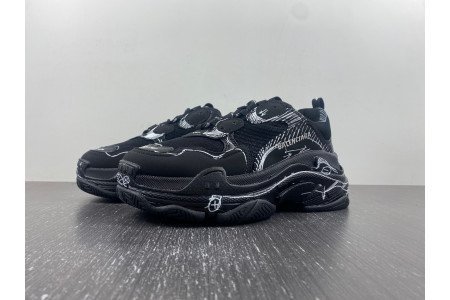 Balenciaga Triple S SNEAKER