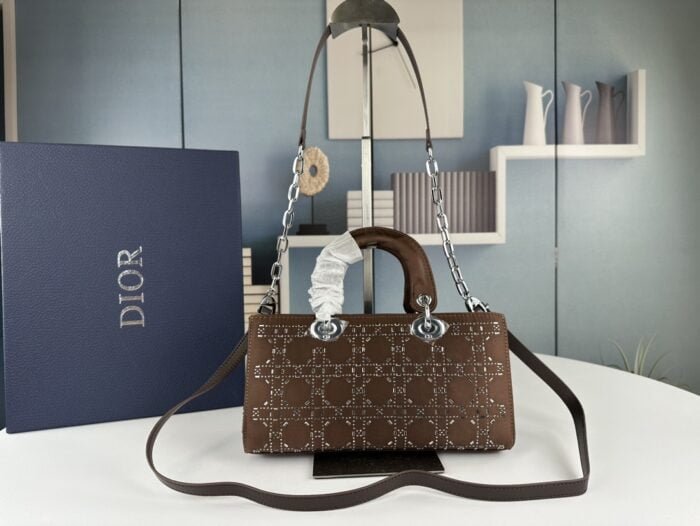 Dior satin diamond-encrusted Princess Diana bag brown 2320 size: 26*13*6cm