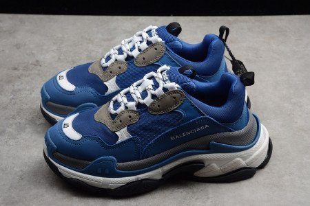 Balenciaga Triple S SNEAKER