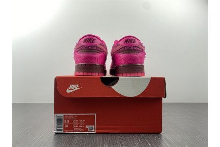 Nike Dunk Low Valentine’s Day (2022)