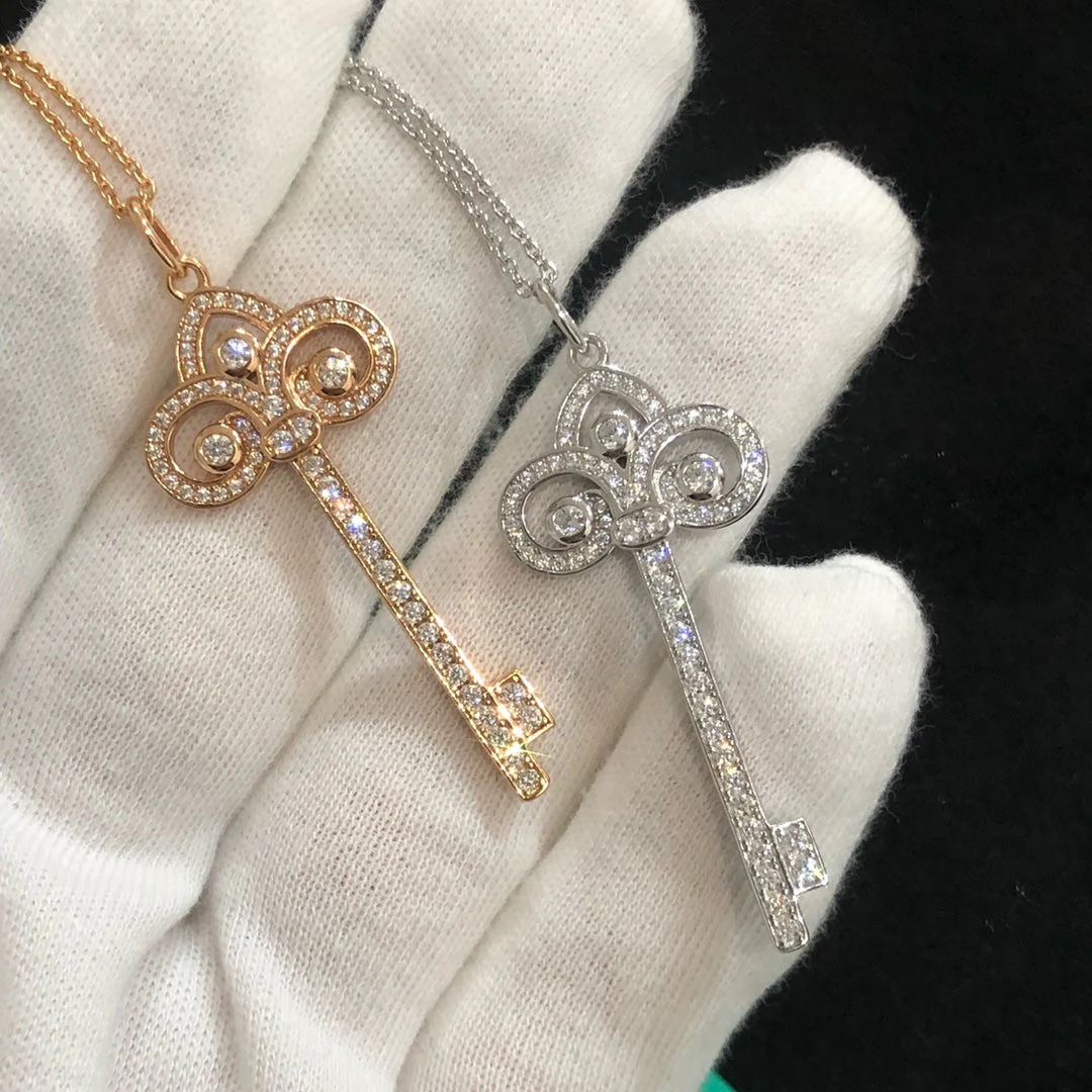 [TF]FLEUR KEY DIAMOND NECKLACE