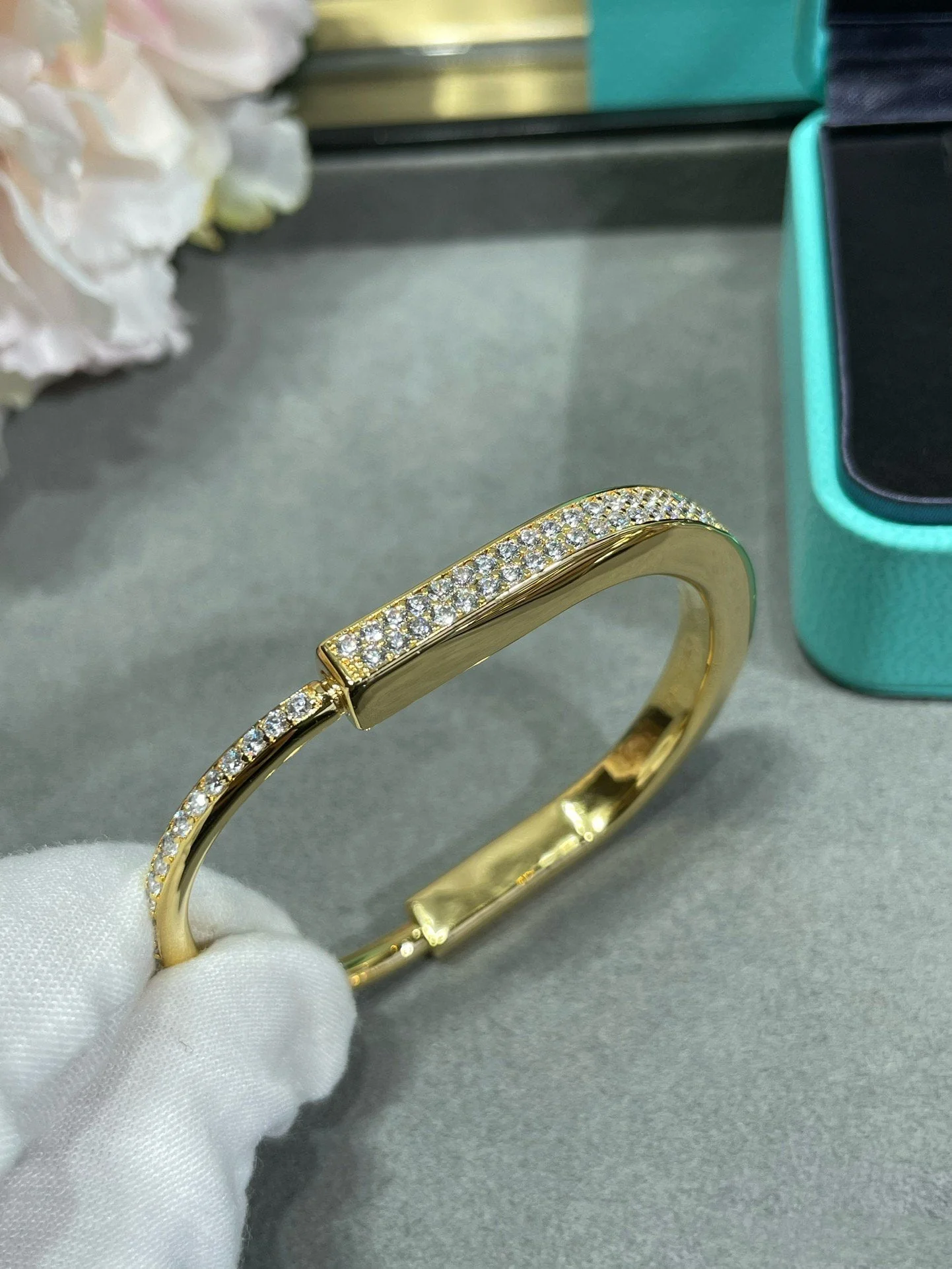 [TF]LOCK BRACELET DIAMOND PAVED