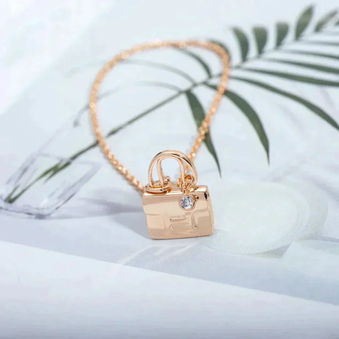 [Hmes]AMULETTE PEDANT ROSE GOLD NECKLACE