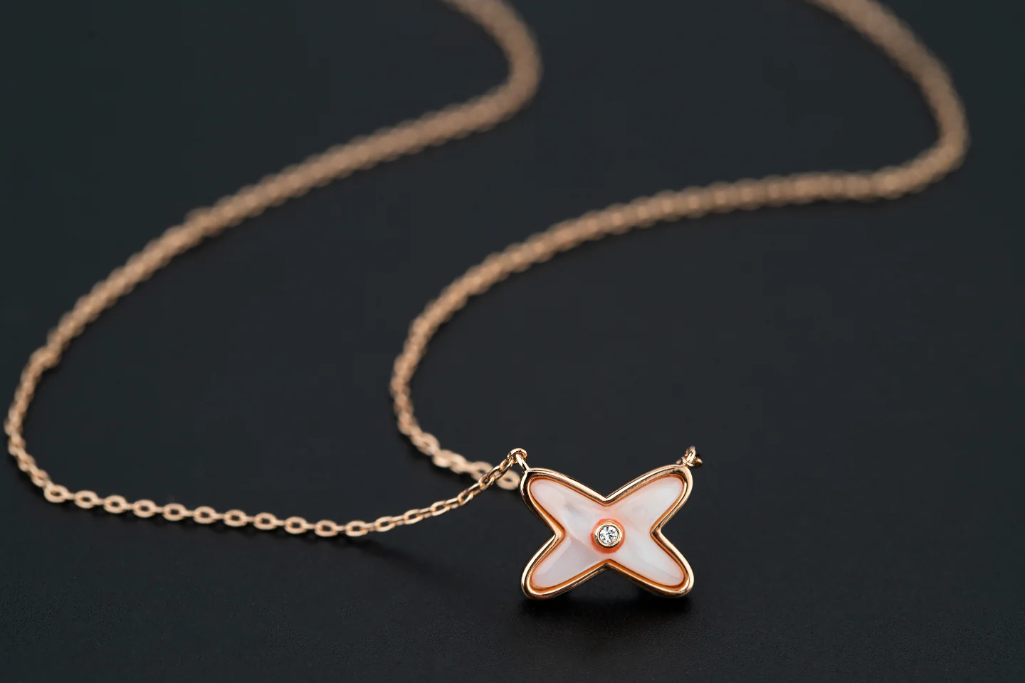 [CH]JEUX DE NECKLACE 1 DIAMOND