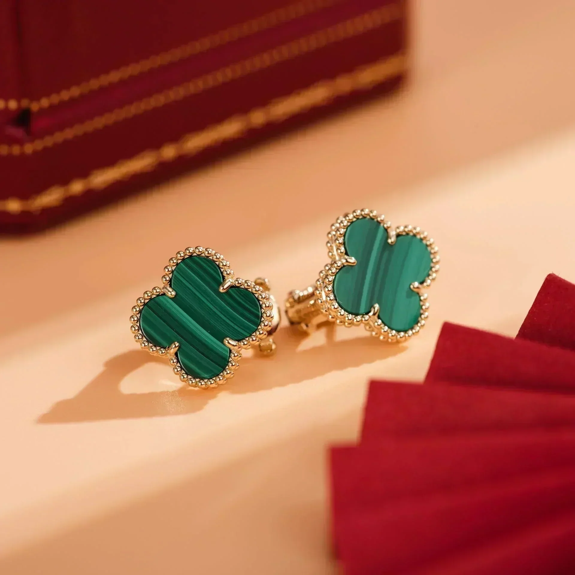 [VA]CLOVER MEDIUM 1 MOTIFS MALACHITE  EARRINGS