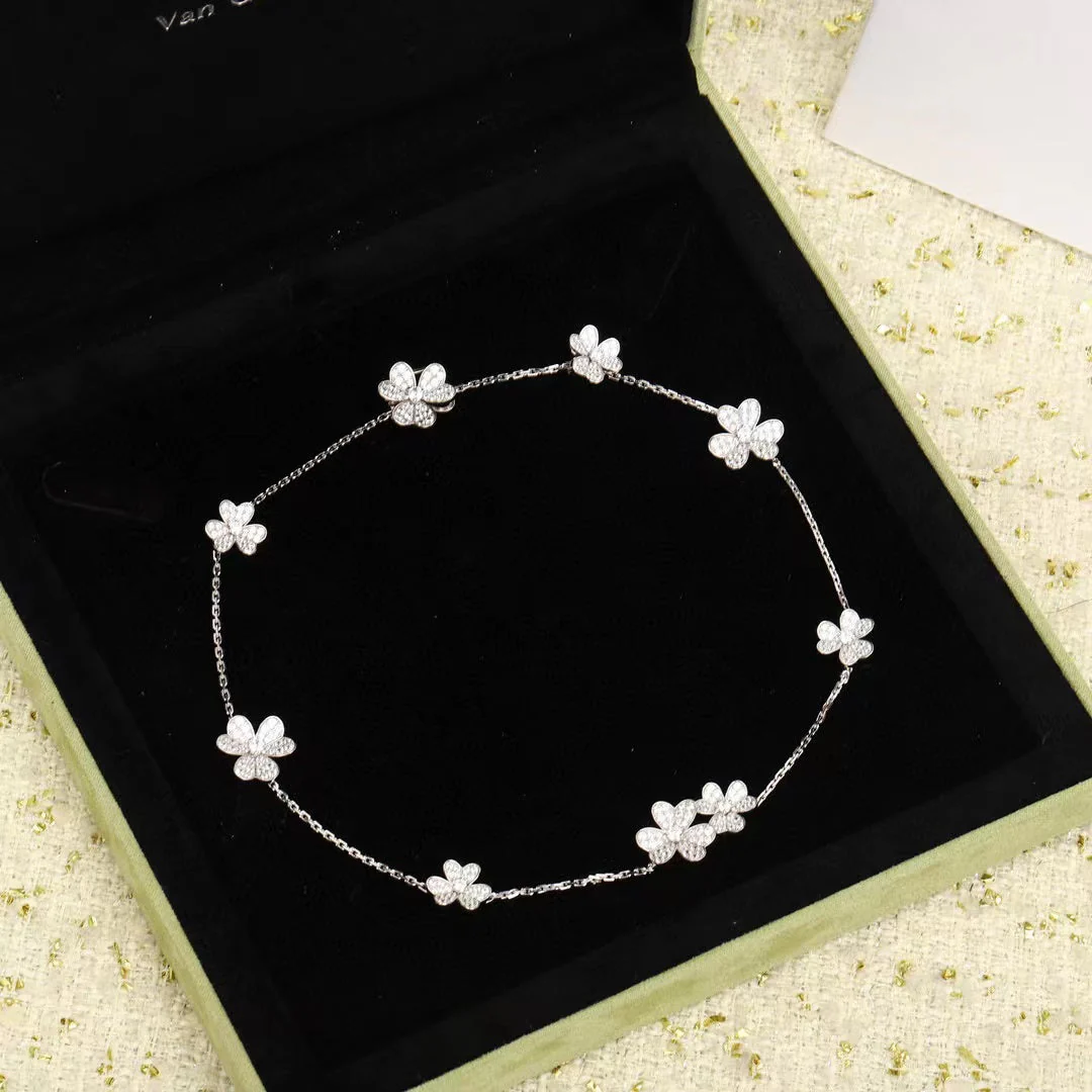 [VA]FRIVOLE SILVER 9 FLOWERS NECKLACE