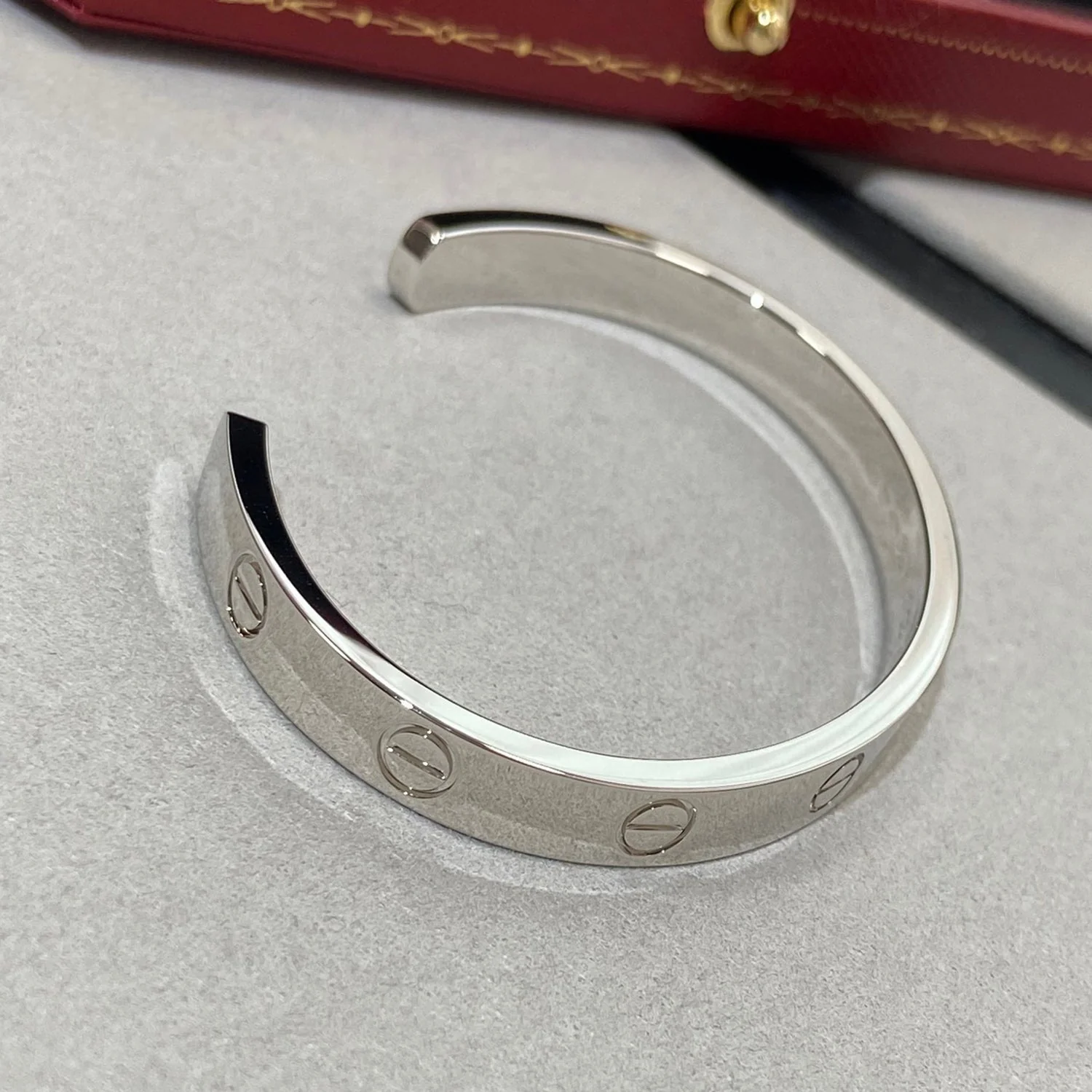 [CT]LOVE BRACELET 6.1MM 1 DIAMOND OPEN CUFF