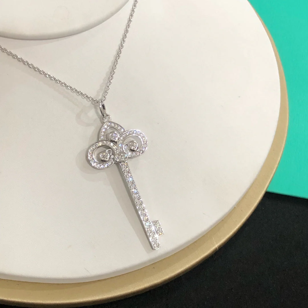 [TF]FLEUR KEY DIAMOND NECKLACE