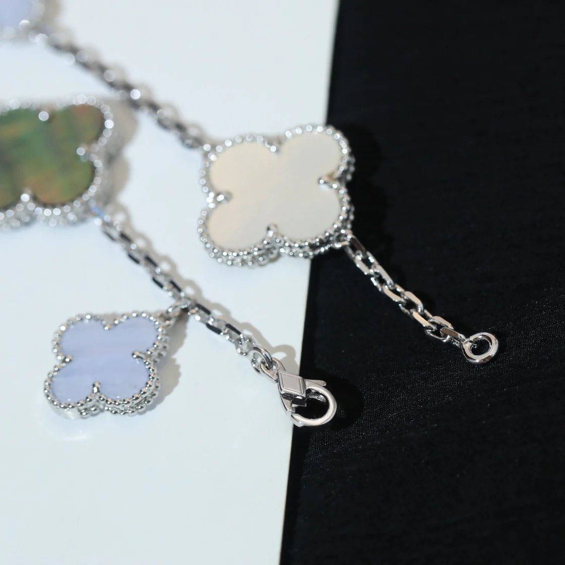 [VA]CLOVER BRACELET 5 MOTIFS MOP CHALCEDONY SILVER