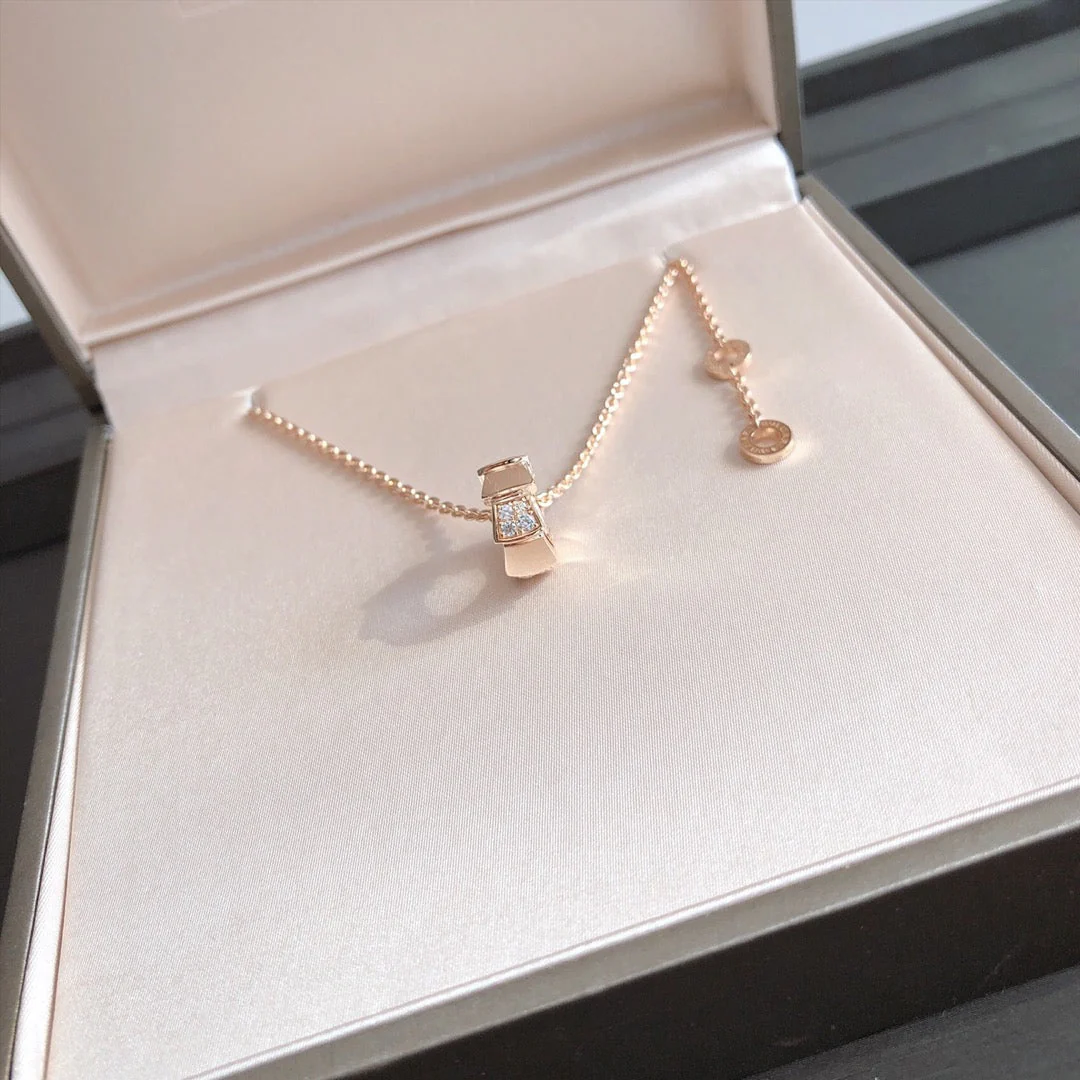 [BV]SERPENTI PEDANT DIAMOND PINK GOLD NECKLACE