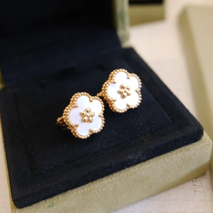 [VA]LUCKY PINK GOLD WHITE MOP EARRINGS