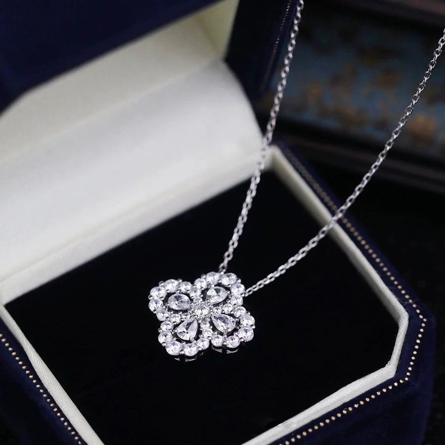 [VA]LOOP NECKLACE FULL MOTIF DIAMOND COMBINATION