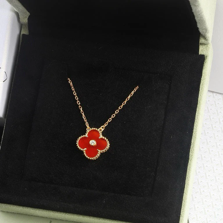 [VA]CLOVER 15MM DIAMOND CARNELIAN NECKLACE