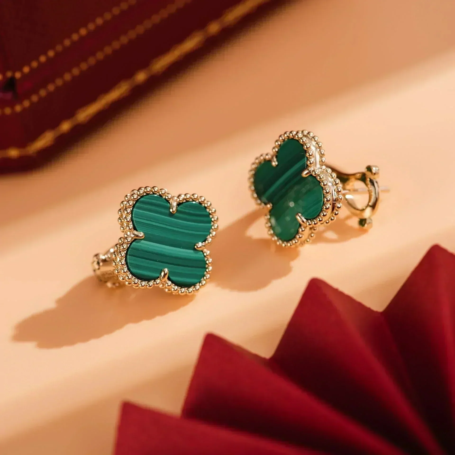 [VA]CLOVER MEDIUM 1 MOTIFS MALACHITE  EARRINGS