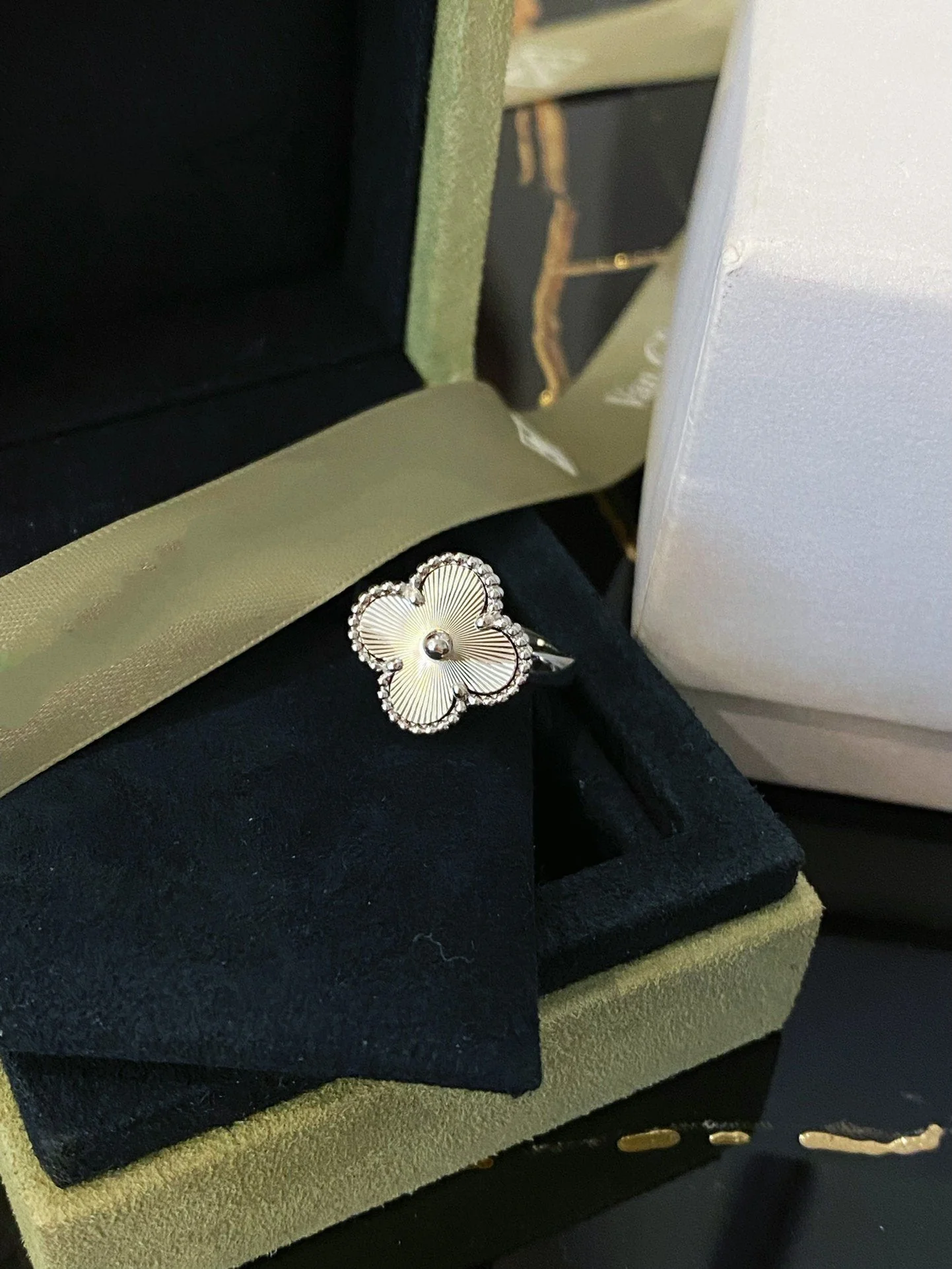 [VA]CLOVER SILVER RING