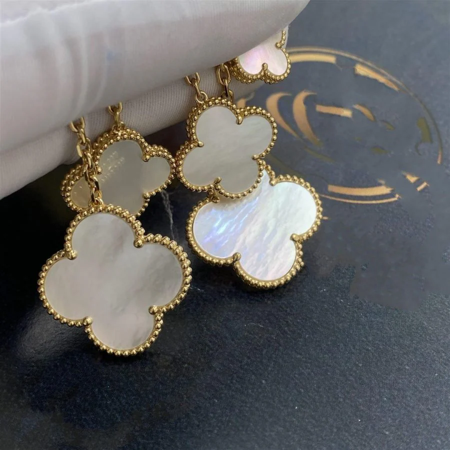 [VA]CLOVER EARRINGS WHITE MOP 4 MOTIFS GOLD