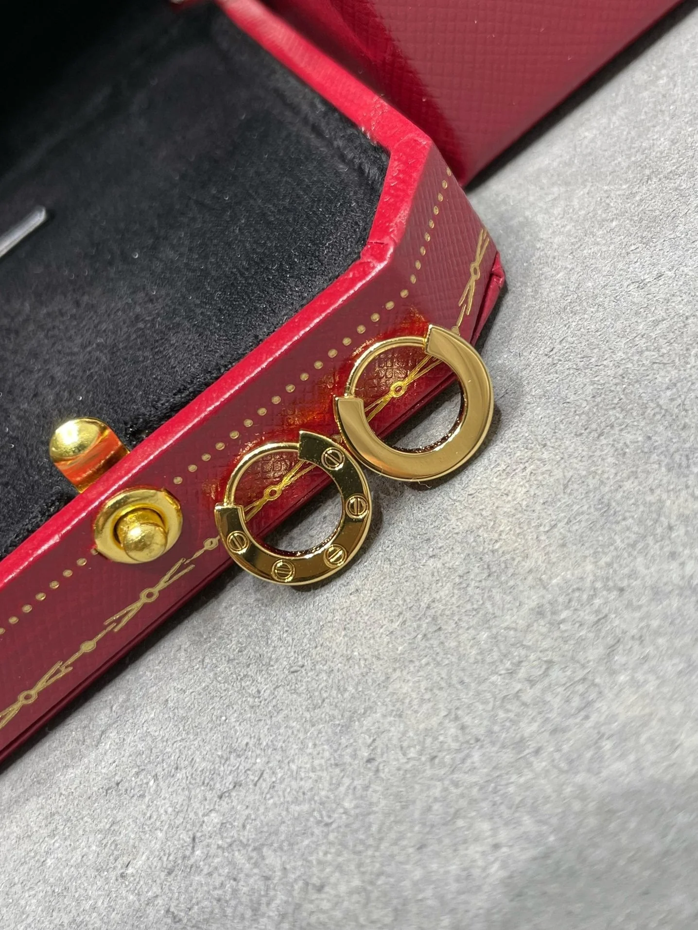 [CT]LOVE MINI EARRINGS