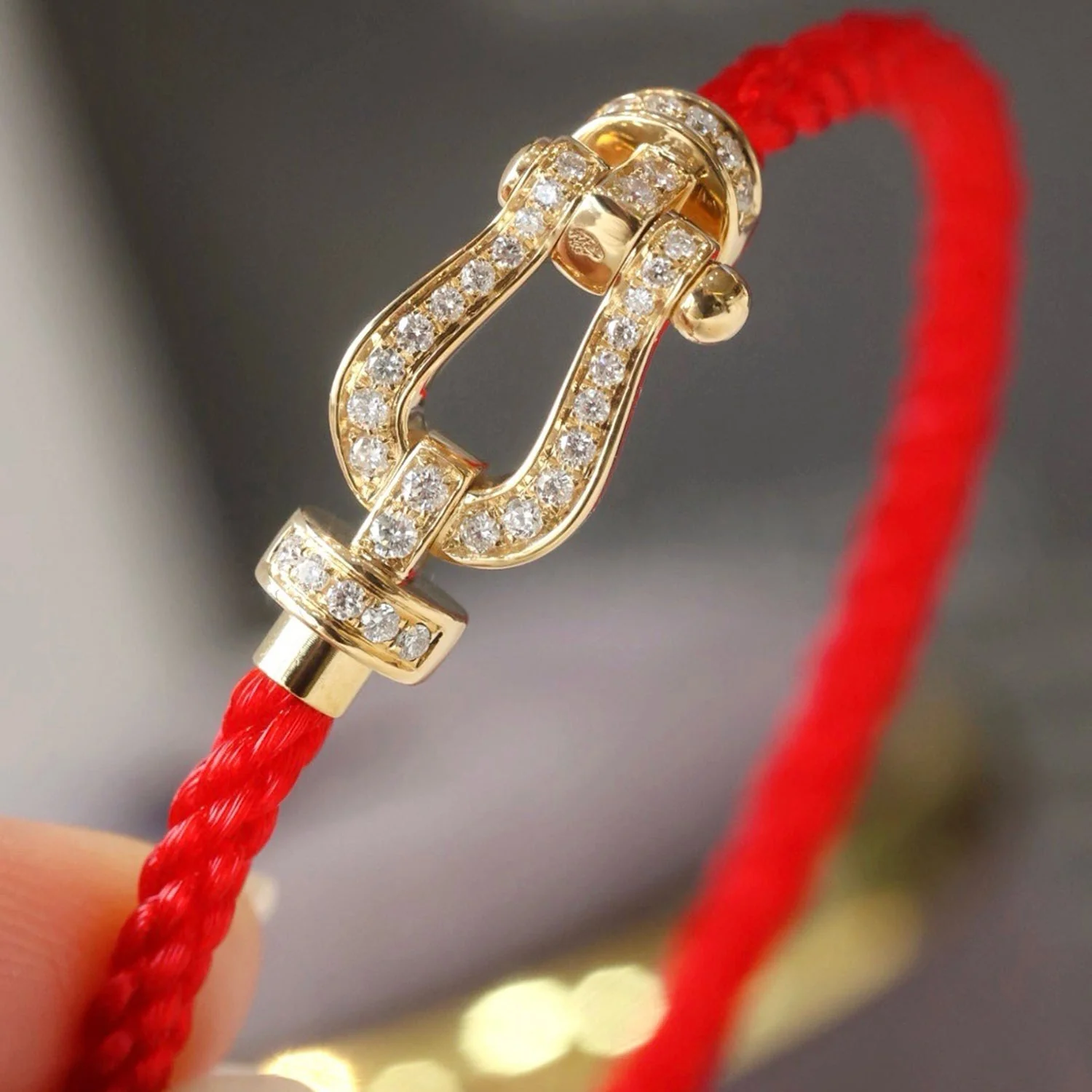[FE]FORCE LARGE HORSESHOE FULL DIAMOND BRACELET GOLD