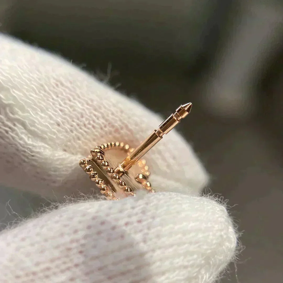 [VA]HEART CARNELIAN STUD EARRINGS