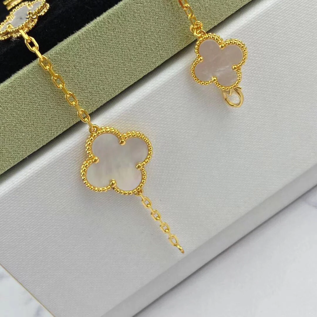 [VA]MAGIC CLOVER MOP GOLD BRACELET 5 MOTIFS