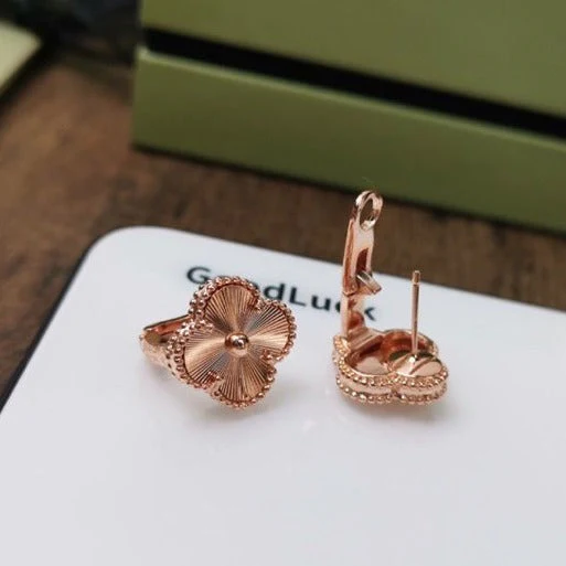 [VA]CLOVER MEDIUM STUD EARRINGS