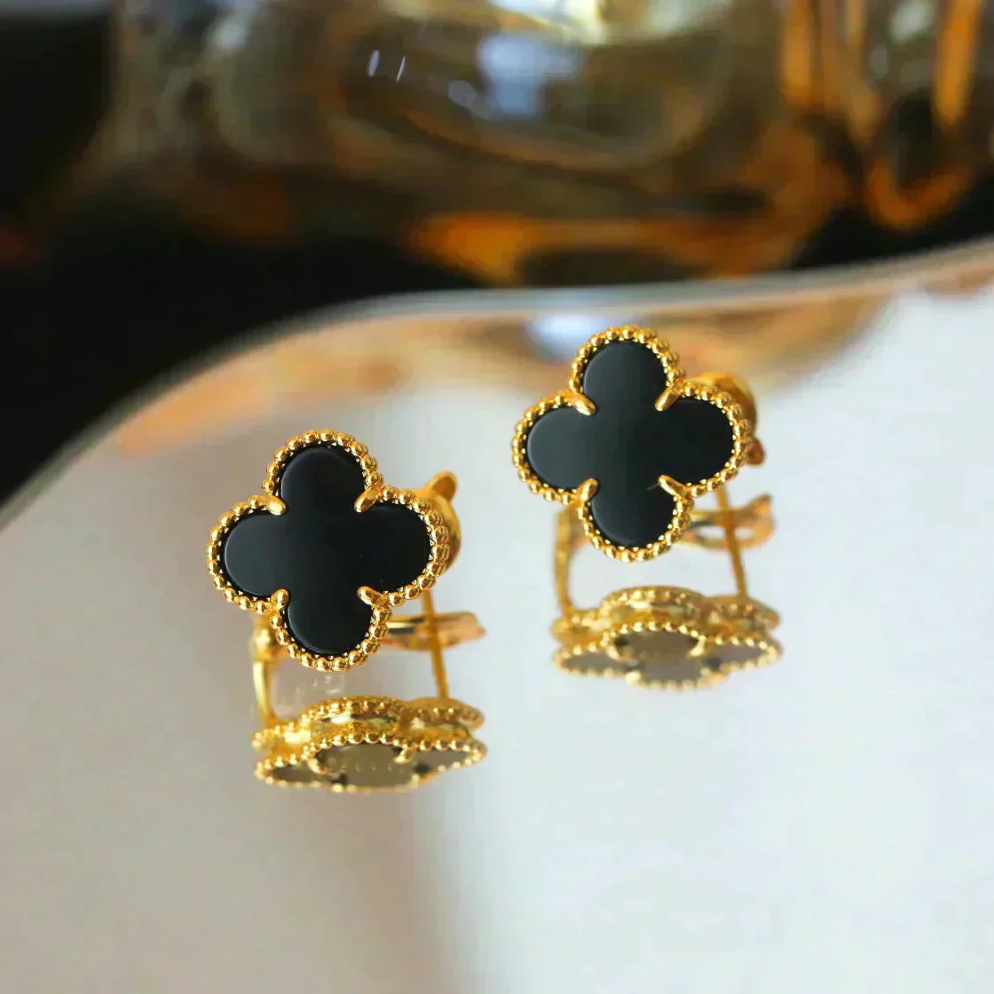 [VA]CLOVER MEDIUM 1 MOTIFS  ONYX STUD EARRINGS