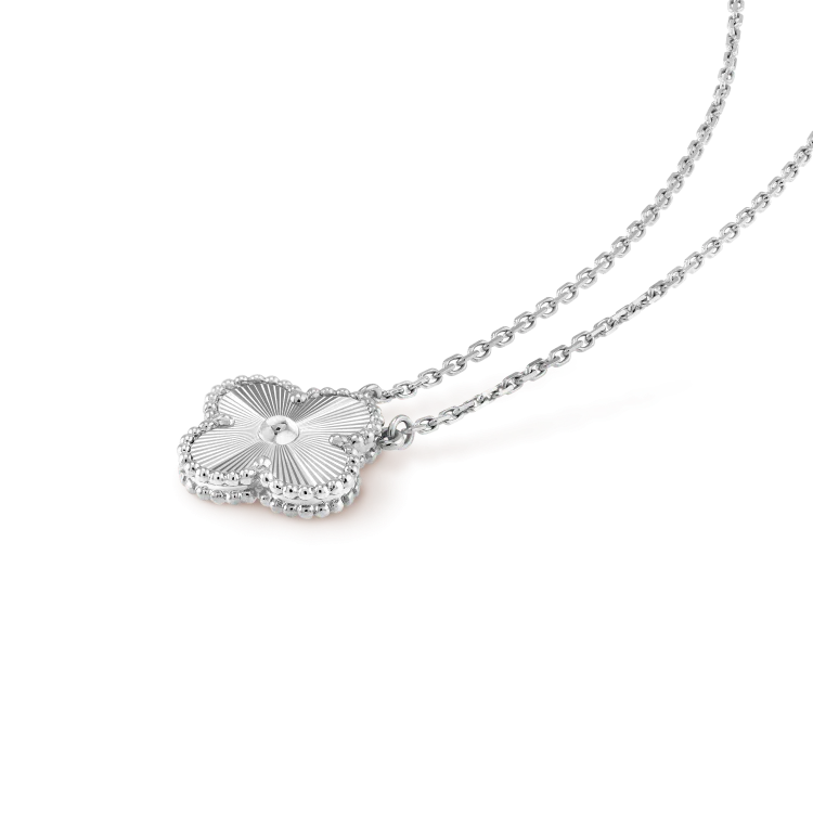 [VA]CLOVER 15MM LASER NECKLACE SILVER