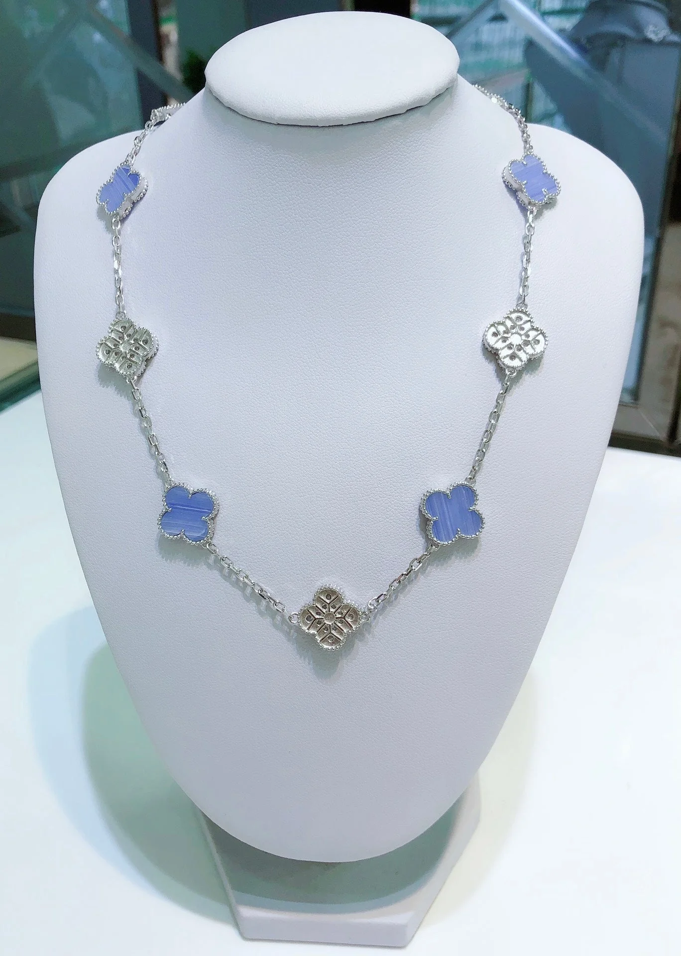 [VA]CLOVER 10 MOTIFS CHALCEDONY DIAMONDS SILVER NECKLACE