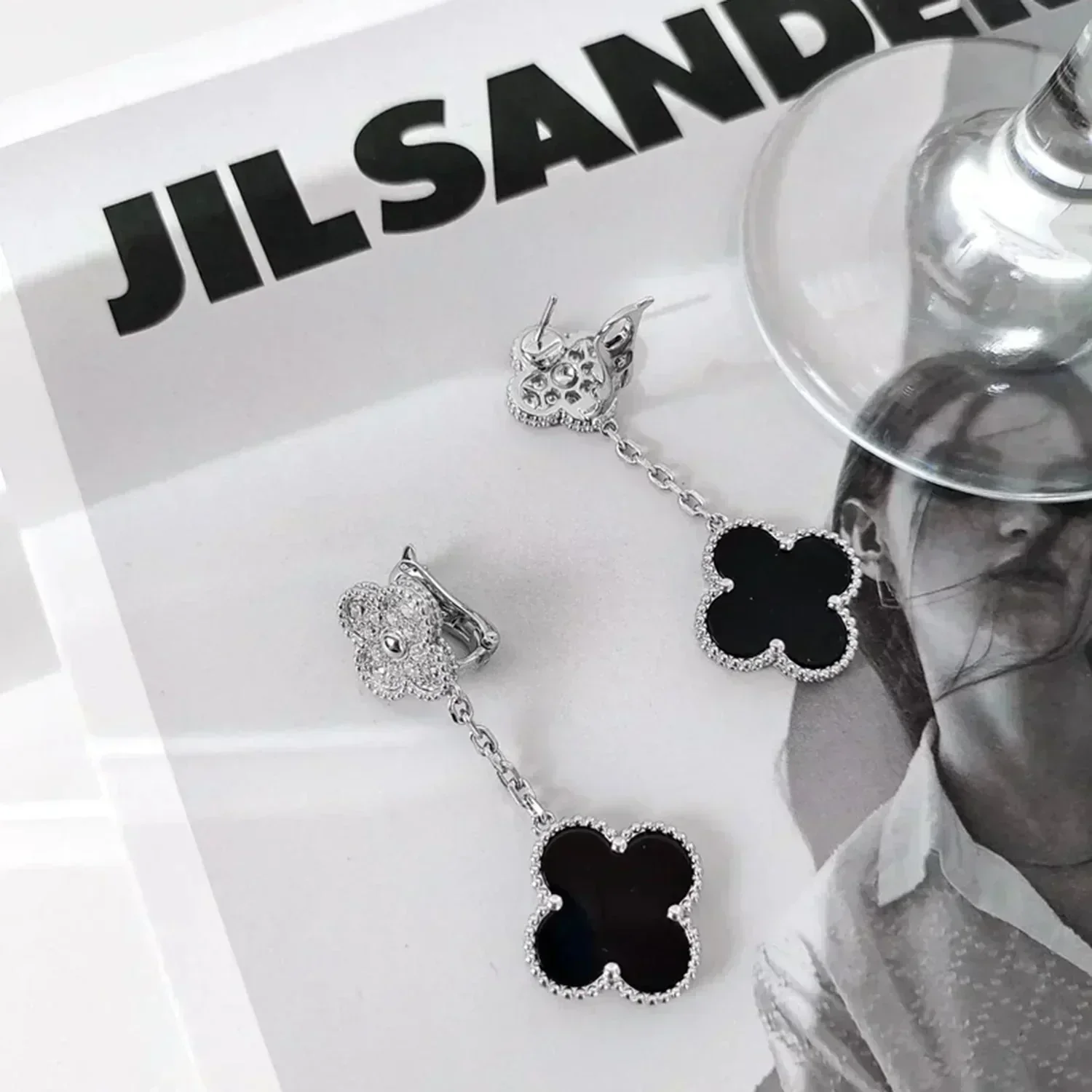 [VA]CLOVER 2 MOTIFS  DIAMOND ONYX EARRINGS SILVER