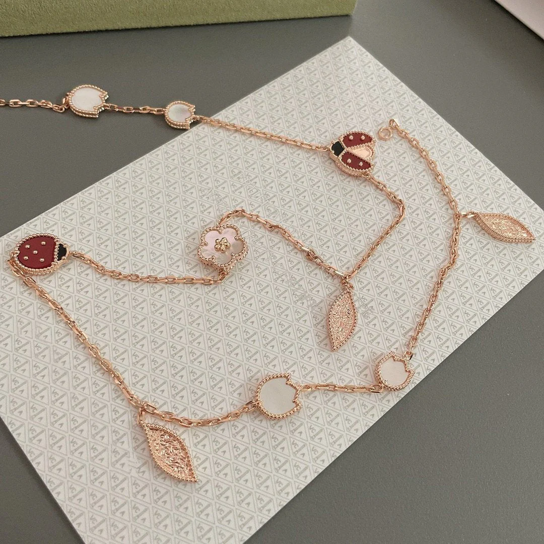[VA]LUCKY SPRING 15 MOTIFS ROSE GOLD NECKLACE