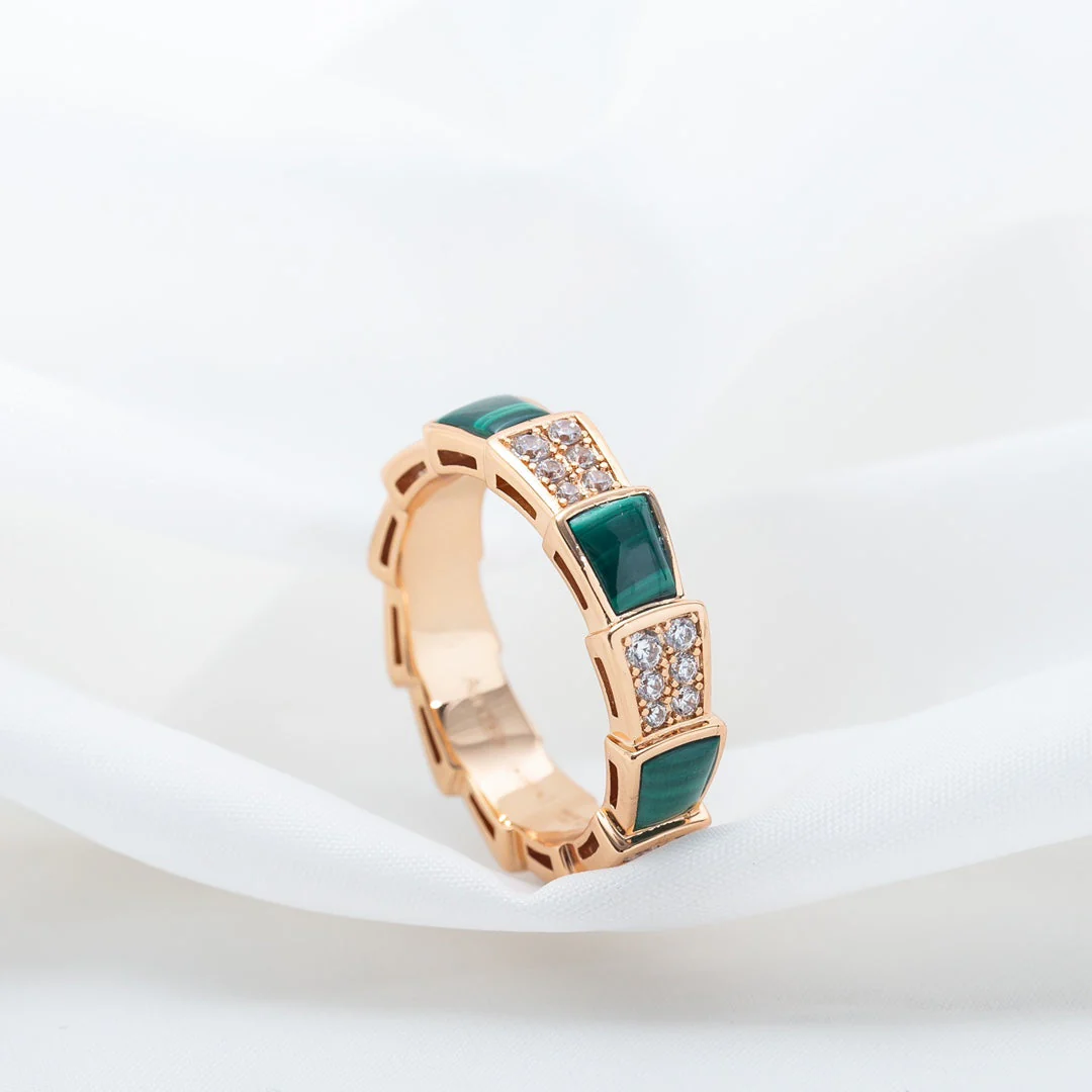 [BV]SERPENTI RING PINK GOLD MALACHITE DIAMOND PAVED 4MM