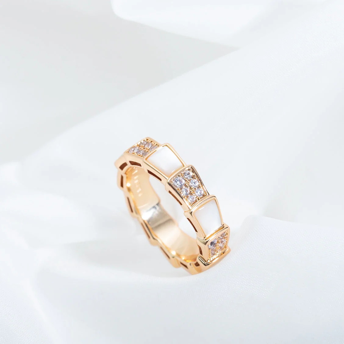 [BV]SERPENTI RING PINK GOLD MOP DIAMOND PAVED 4MM