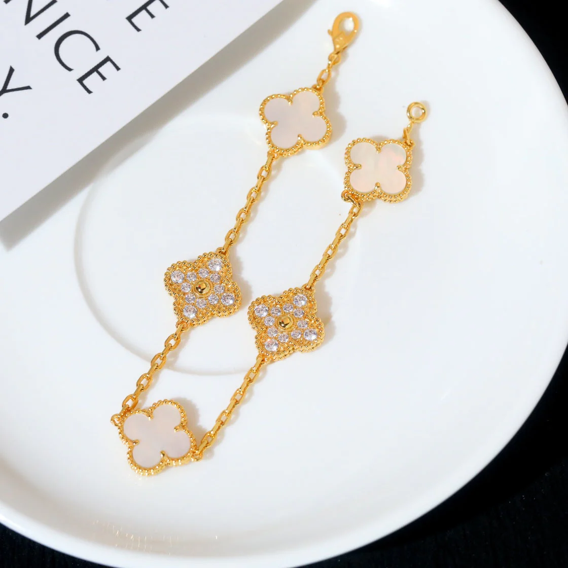 [VA]CLOVER BRACELET 5 MOTIF WHITE MOP DIAMOND