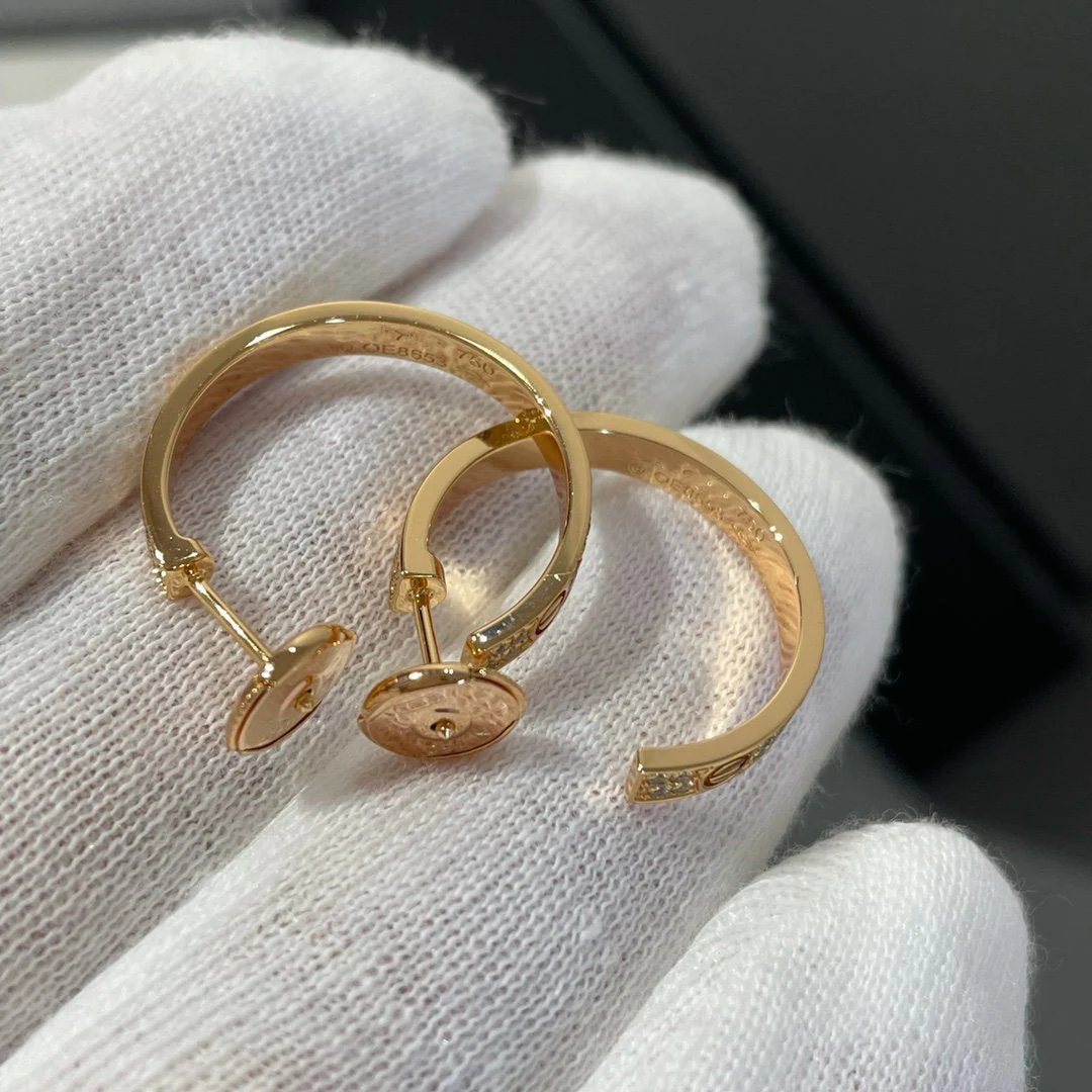 [CT]LOVE DIAMOND PINK GOLD HOOP EARRINGS