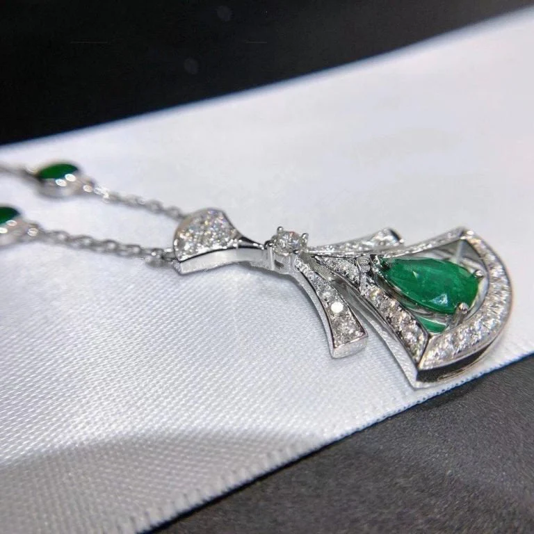 [BV]DREAM NECKLACE MALACHITE DIAMOND SILVER
