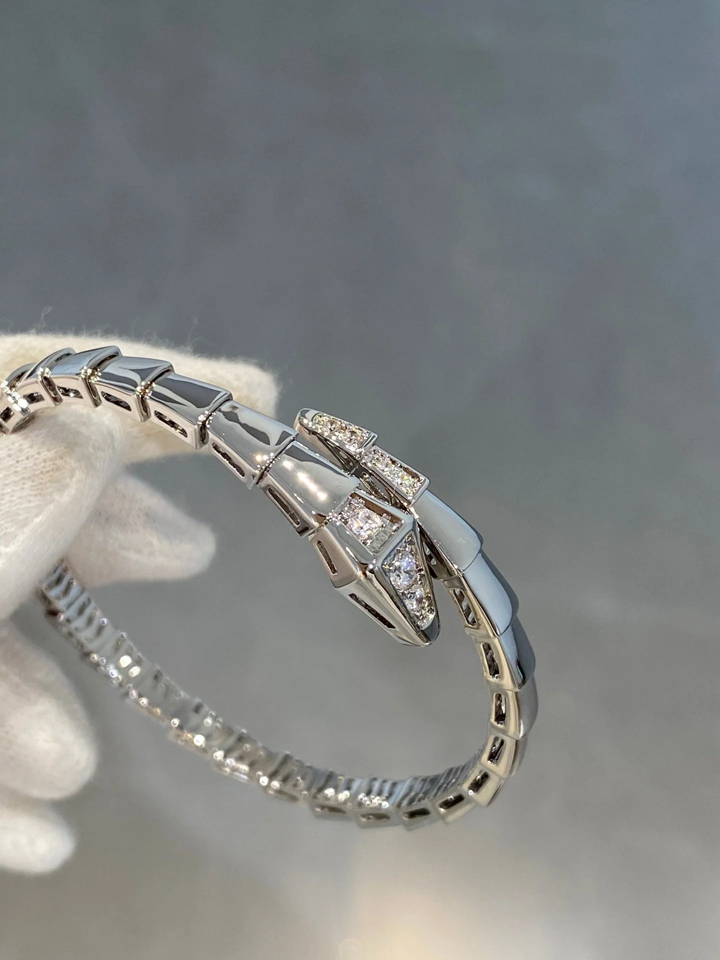 [BV]SERPENTI BRACELET DIAMONDS SILVER