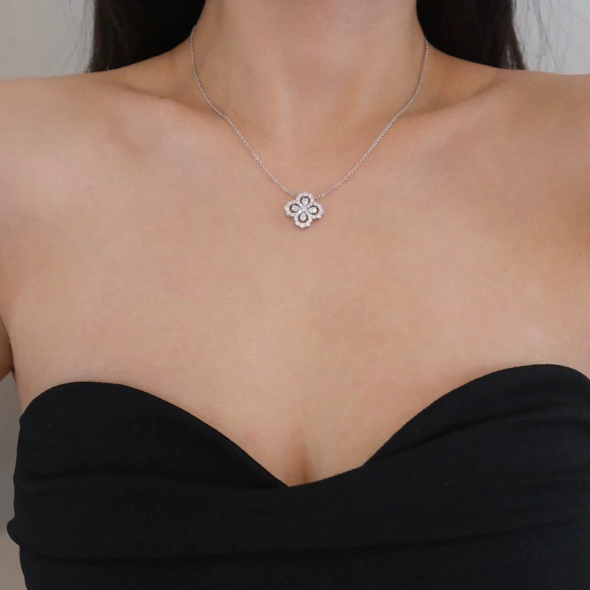 [VA]LOOP NECKLACE FULL MOTIF DIAMOND COMBINATION