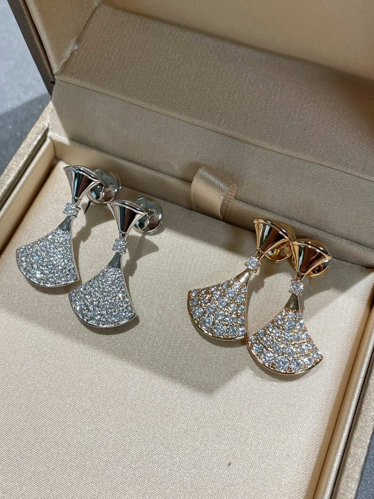 [BV]DREAM EARRINGS DIAMOND