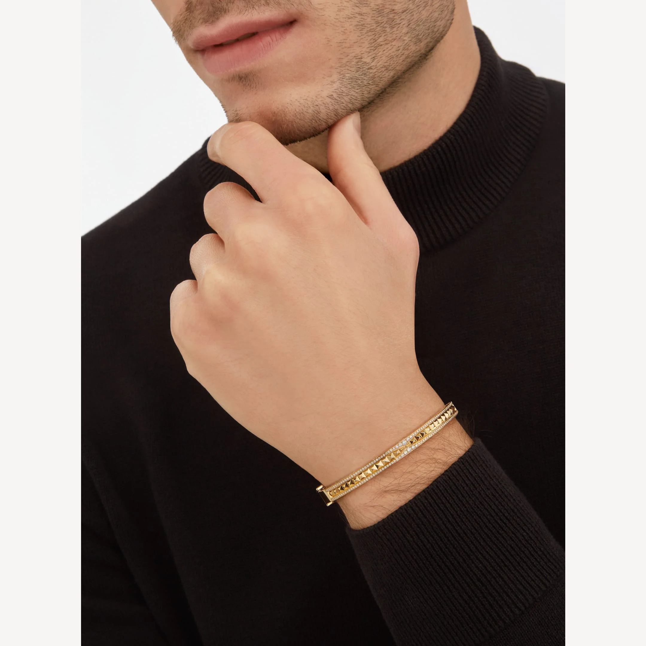 [BV]ZERO 1 SPIRAL AND PAVED DIAMOND GOLD BRACELET